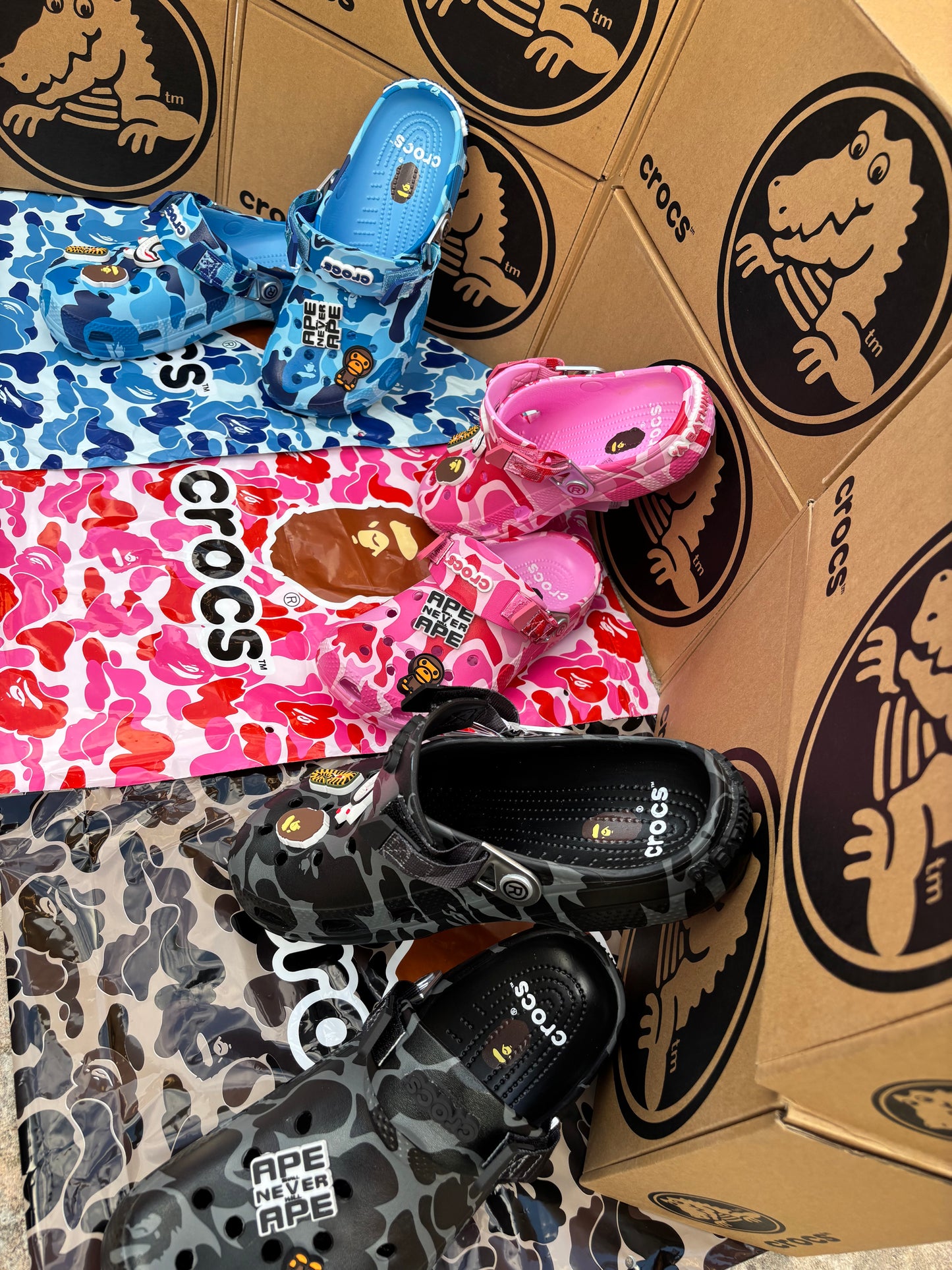 Black Bathing Ape X Crocs