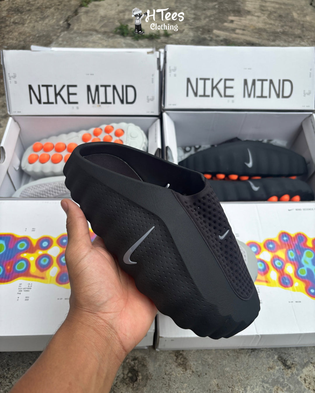 Black Nike Mind 001
