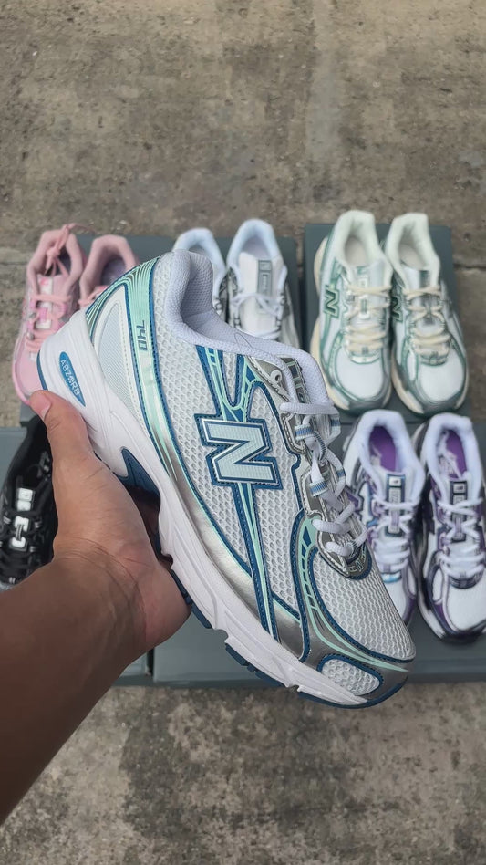New Balance 740 Blue